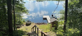 NEW - Cardinal Cabin — Your Lakeside Escape on Long Lake