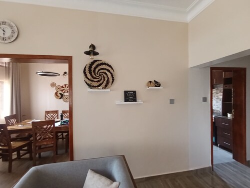 Cosy 4-bedroom bungalow in charming Jinja near the source of the Nile.