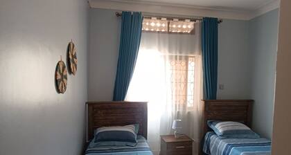 Cosy 4-bedroom bungalow in charming Jinja near the source of the Nile.