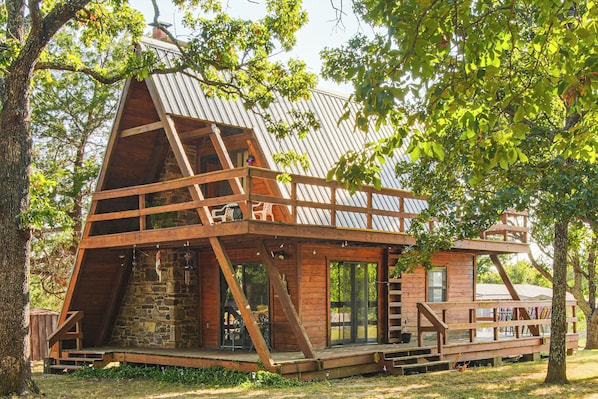 House (2 Bedrooms) | Front of property - Lake View of Tenkiller State Park (Vian)