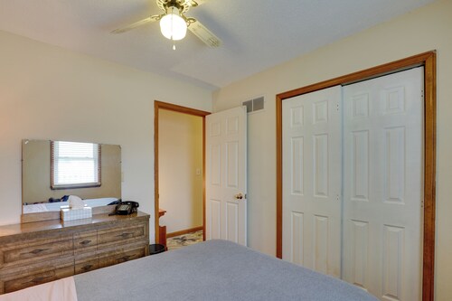 Near Parks, History & Wineries! Lexington Home