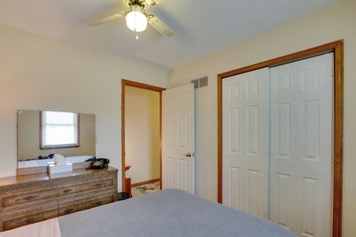 Near Parks, History & Wineries! Lexington Home