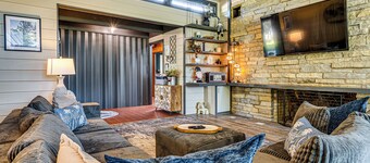 Walk to Dtwn Rockville! Prairie-inspired Retreat