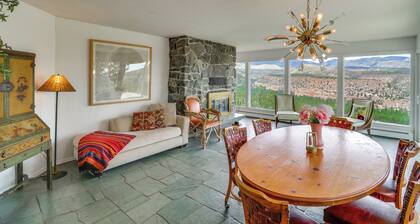 Mid-century Home on Canyon-edge With Stellar Views