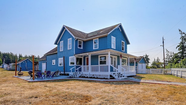 House (4 Bedrooms) | Front of property