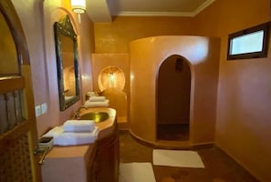 Comfort Double or Twin Room, Balcony, Garden View | Bathroom - Les Jardins de la Santé (Tamazouzt  AIT ABDELLAH)