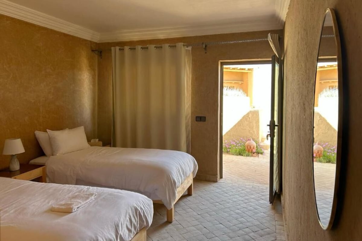 Standard Double or Twin Room, Balcony, Garden View