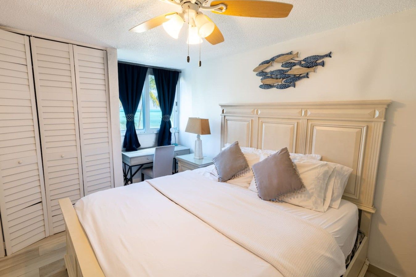 Iron/ironing board, travel crib, WiFi, bed sheets