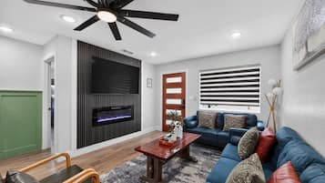 House, 3 Bedrooms | Living area | Smart TV, streaming services