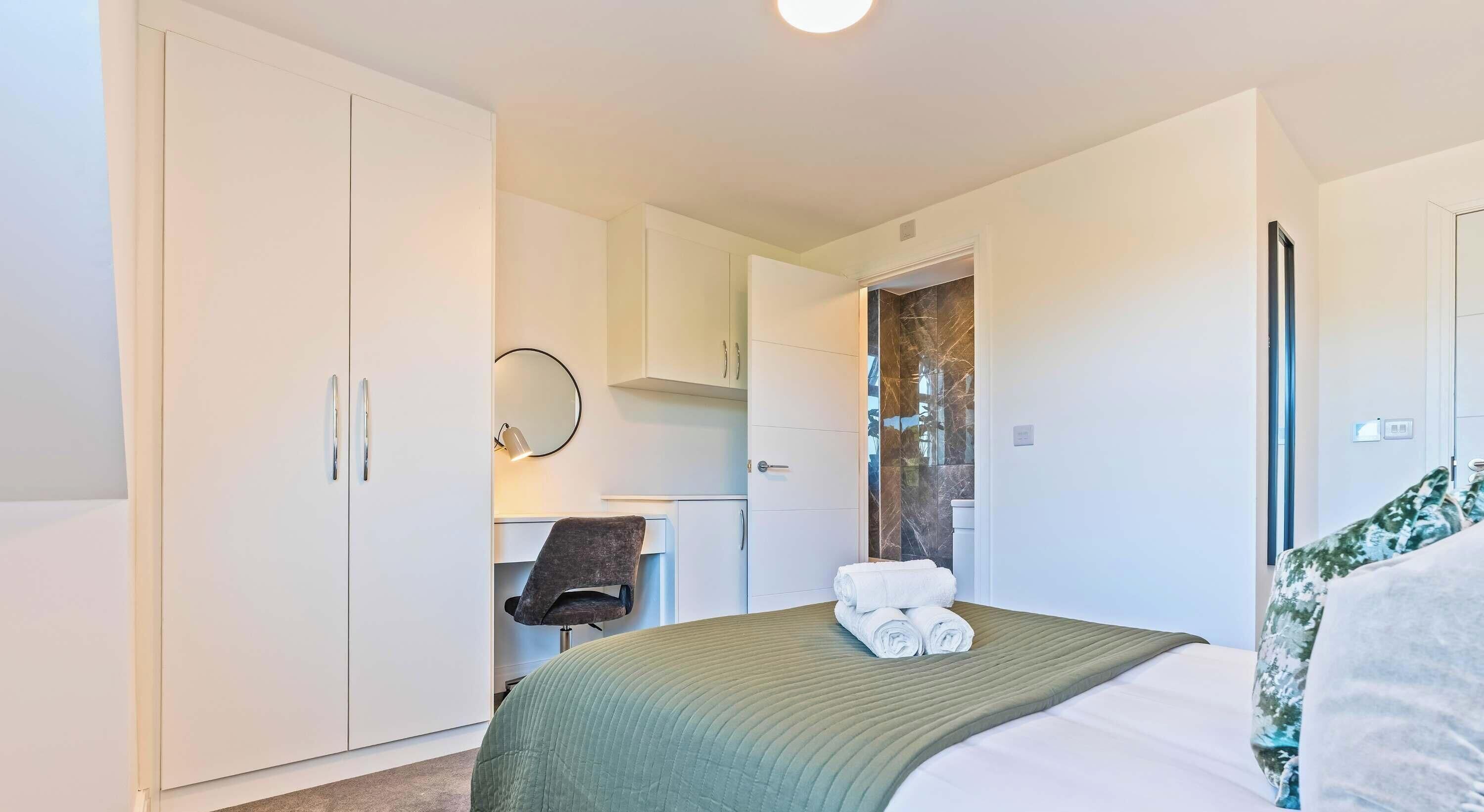 10 bedrooms, desk, iron/ironing board, travel cot