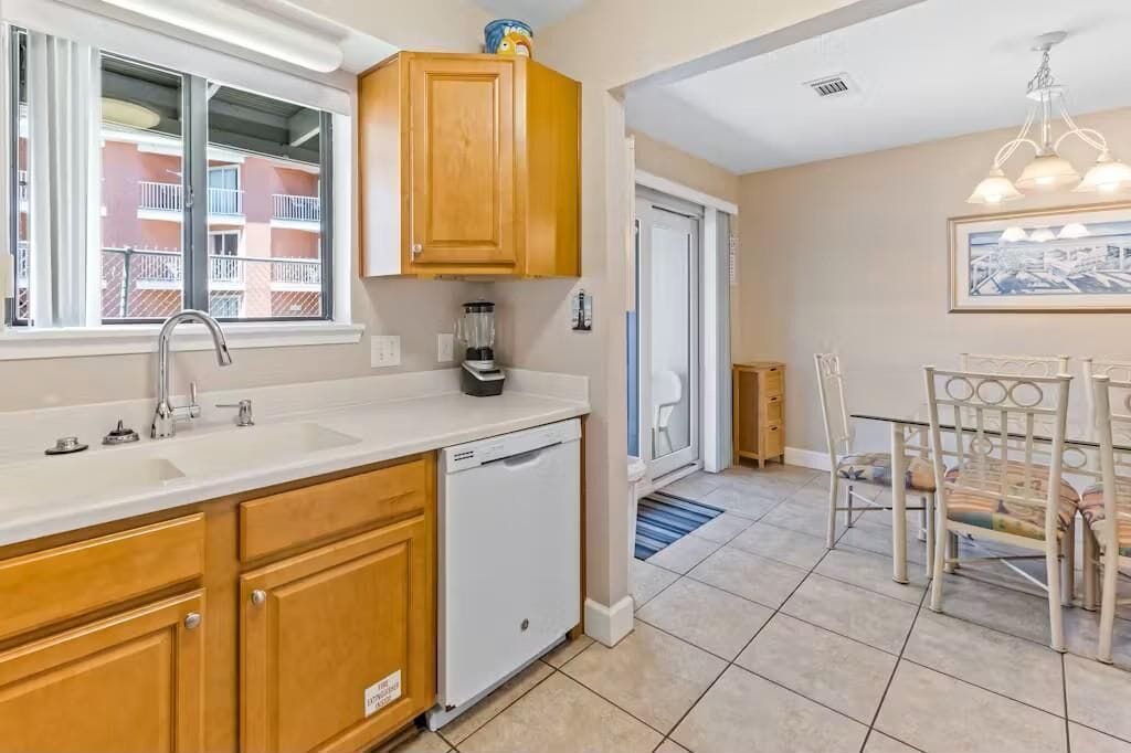 House, Multiple Beds (Gulf Winds East #50) | Private kitchen