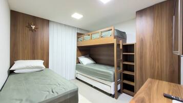 3 bedrooms, WiFi, bed sheets