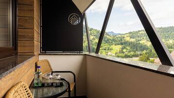 Double Room, Mountain View | Tempat makan