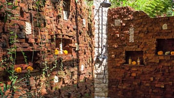 Villa, vistas al jardín | Baño