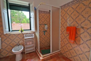 Kamar, 3 kamar tidur, perapian | Kamar mandi