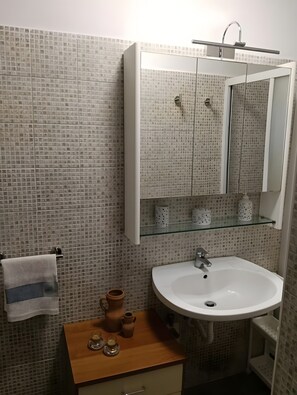 Unclassified image, 5 of 45, button - Casale Lupis Apartment with Wi-Fi and Air Conditioning (Binetto)