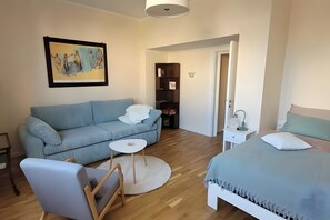 Room - Stylish, Central Apartment with Wi-Fi (Geisenheim)