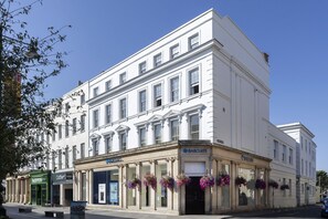 Exterior - Up On The High Street (Cheltenham)