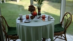 Dining - Hortensias Room 600m from the Beach (Névez)