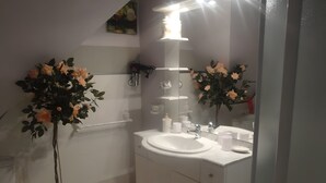 Bathroom - Hortensias Room 600m from the Beach (Névez)