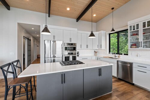 Luxury Lakefront Retreat | Private Beach Near Town