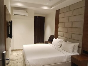 Room - Silvotel Premier By Bizzgrow Hotels (Indore)