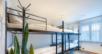 Alpine Black Pearl - InspiringPlaces