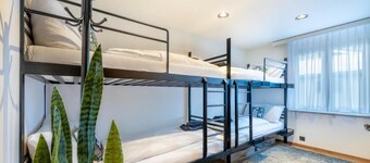 Alpine Black Pearl - InspiringPlaces