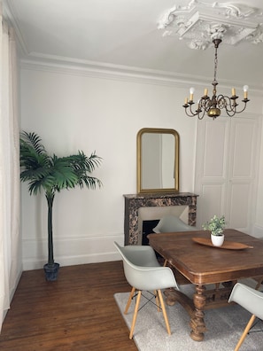 Dining - PAJ House (Châtellerault)