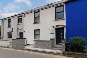 Exterior - Monkstone View - Direct Beach Access (Saundersfoot)