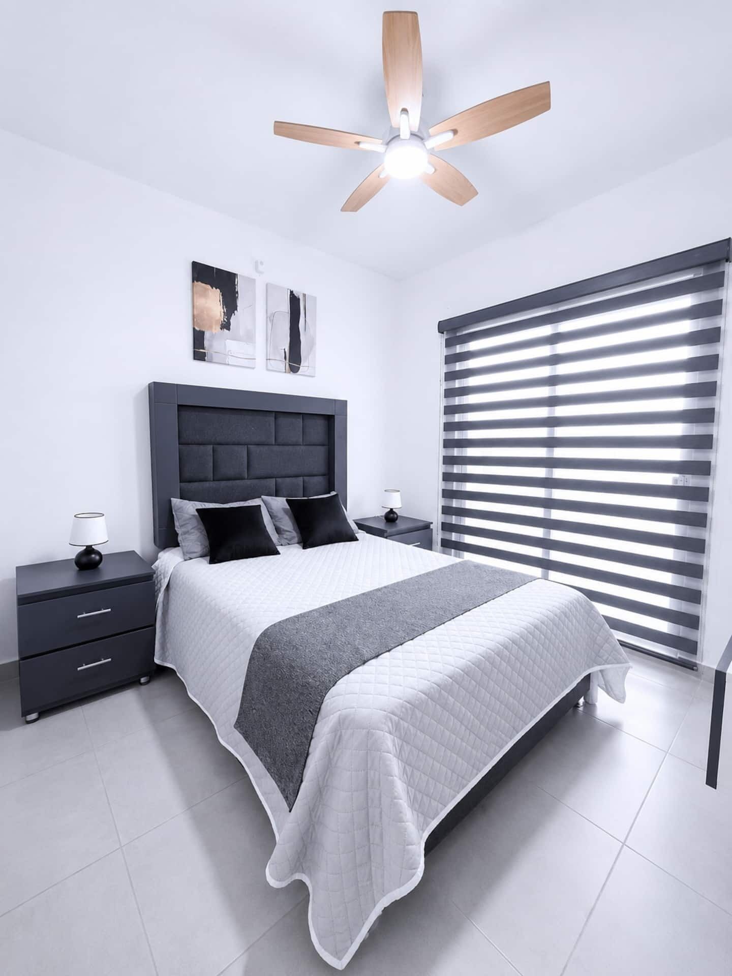 3 bedrooms, iron/ironing board, WiFi (free), bed sheets