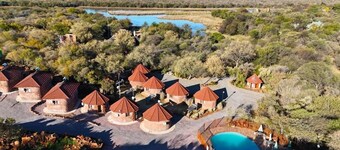CROCODILE POOLS RESORT 