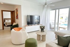 Living area - Modern 2-bedroom Apartment: Steps to Beach & PoolC comfort (Cabarete)