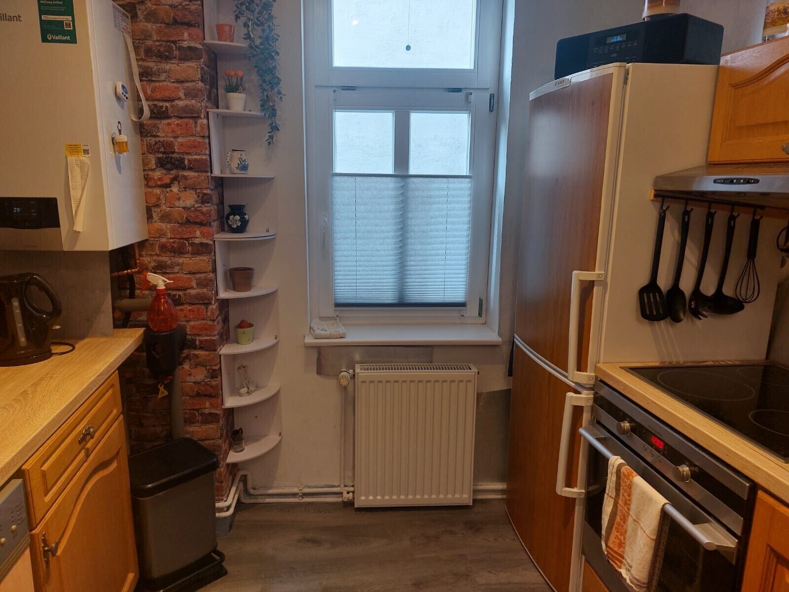 Cafetera/tetera, refrigerador, microondas, horno