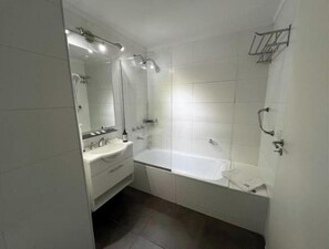 Nicht klassifiziertes Bild, 4 von 38, Schaltfläche