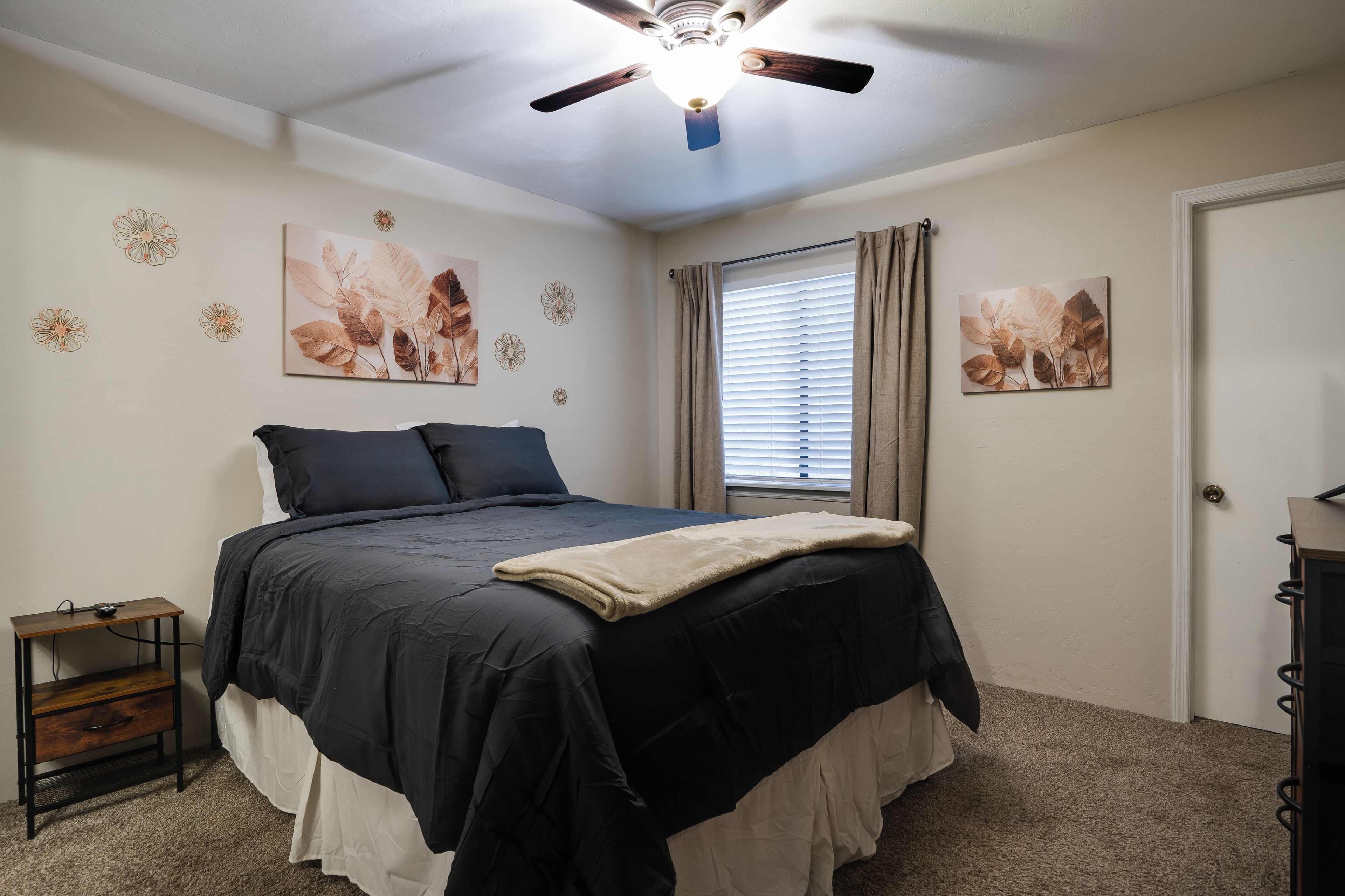 House, 2 Bedrooms, Balcony | Iron/ironing board, WiFi (free)
