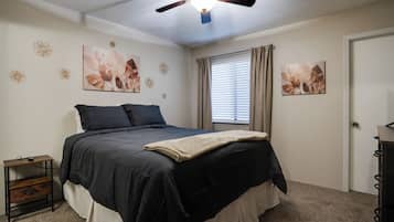 House, 2 Bedrooms, Balcony | Iron/ironing board, WiFi (free)