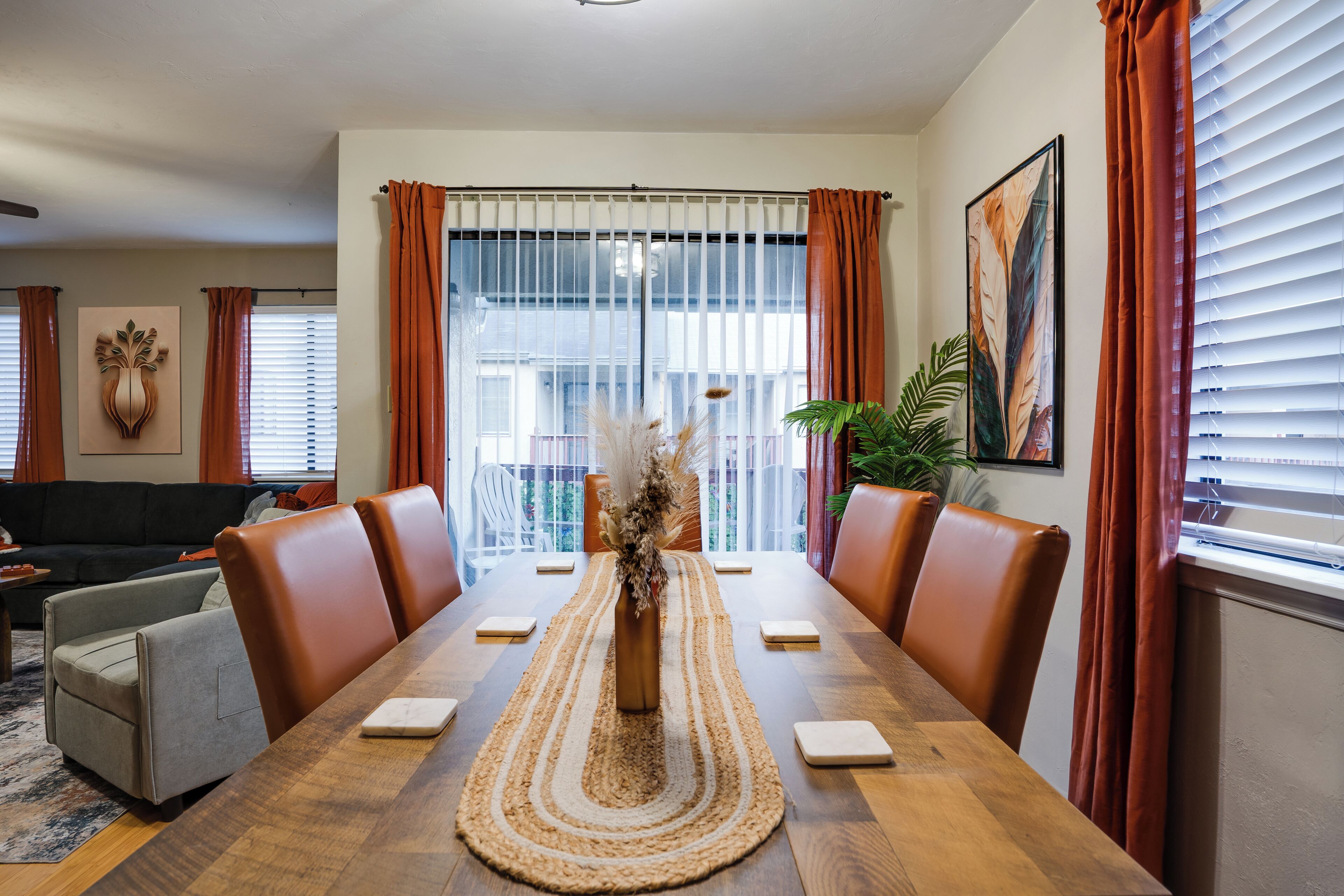 House, 2 Bedrooms, Balcony | Dining