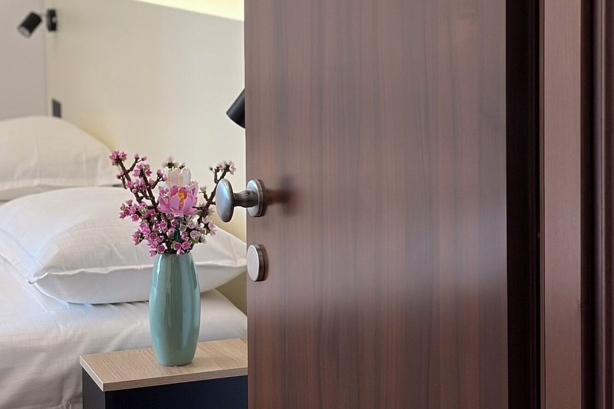 Quarto casal ou duplo | Quartos à prova de som, ferros/tábuas de passar roupa, Wi-Fi de cortesia