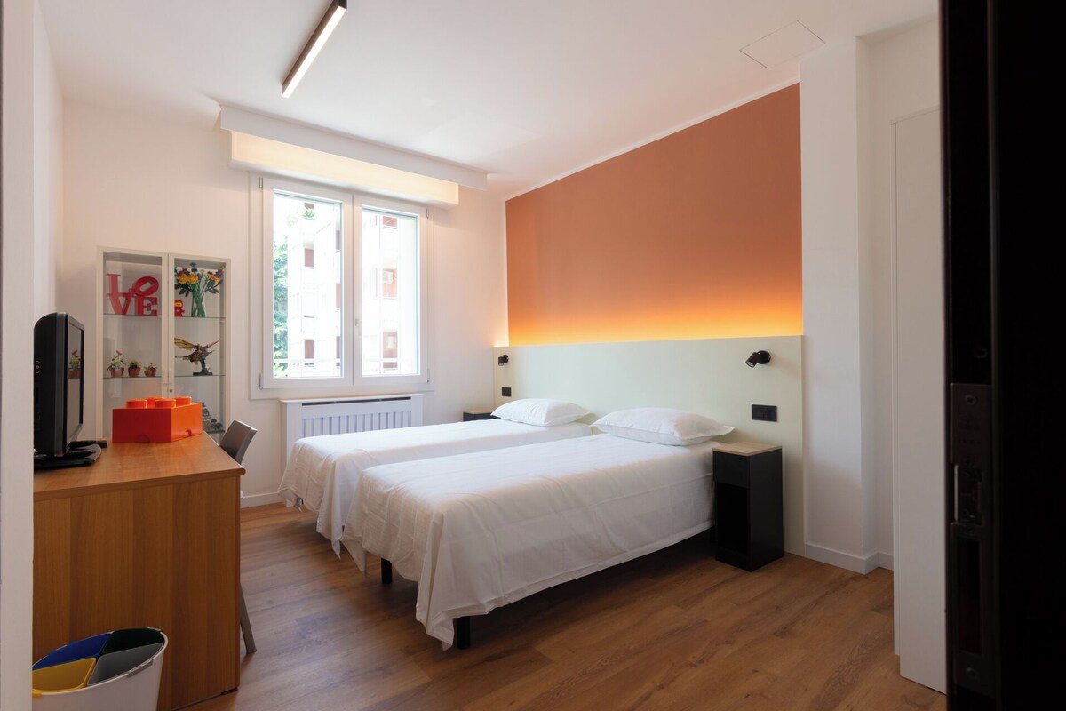Double or Twin Room | Hypo-allergenic bedding available, memory foam beds, desk