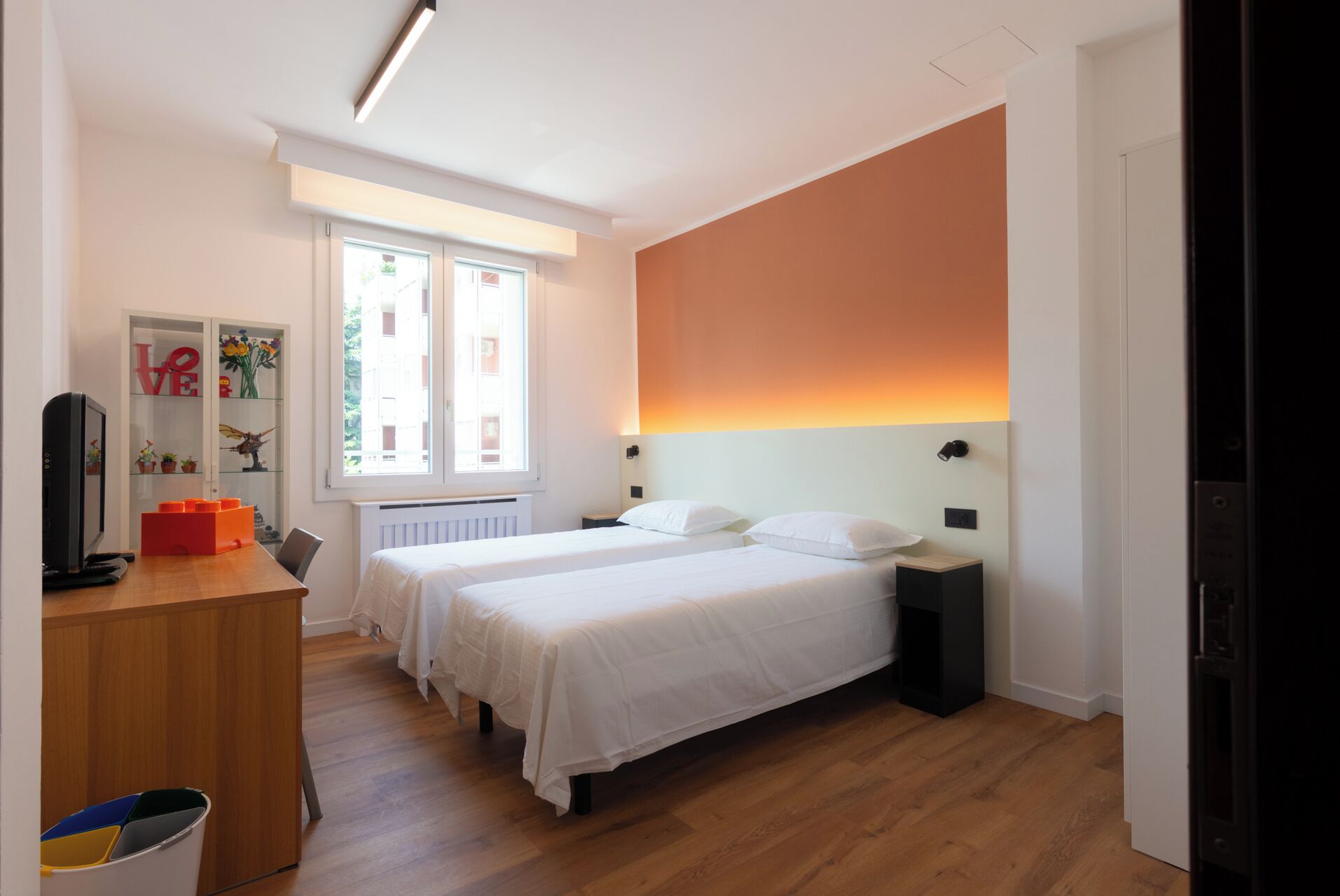 Soundproofing, iron/ironing board, free WiFi