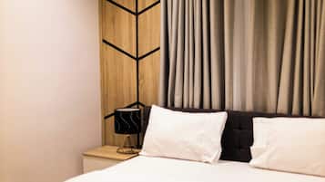 Luxury Duplex, City View | In-room safe, desk, laptop workspace, soundproofing