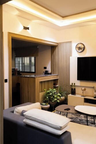 Leemas 2 Bedroom Duplex 