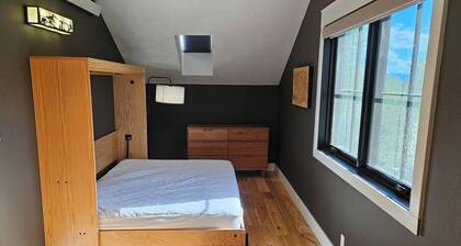 Moose Retreat - Hot Tub, Outdoor Fireplace, Aspens
