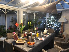 Unclassified image, 4 of 22, button - Bed and Breakfast 'Chambre 2' with Shared Terrace, Shared Garden and Wi-Fi (Merville-Franceville-Plage)