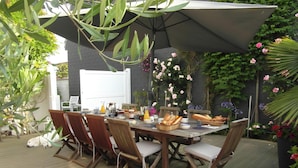 Buiten dineren