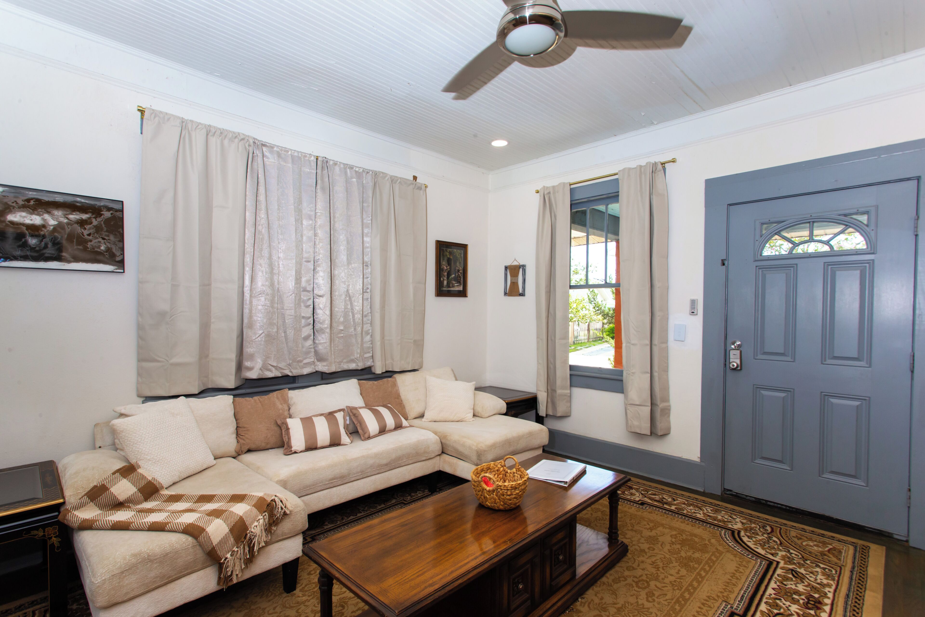 Charming 3br/2ba Retreat West Downtown Pensacola - ペンサコラ, FL