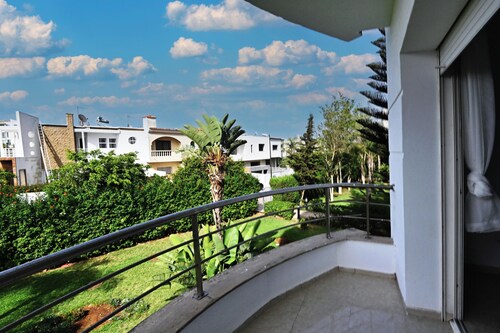 The Quiet Corner Hay Riad_Elegant 3BR & Parking