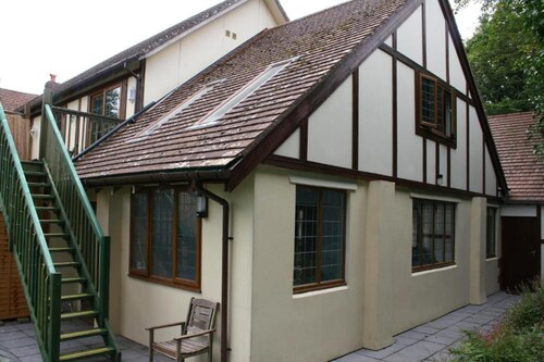 2-bed - Sleeps 4 - Free Parking & Ev Charging