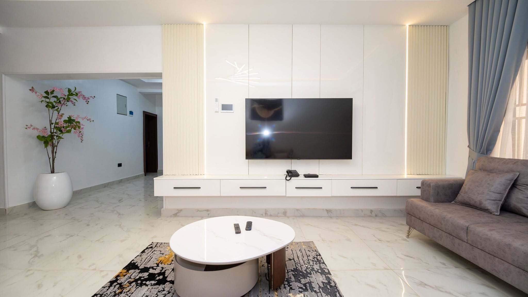 Appartamento familiare, balcone, vista città | Area soggiorno